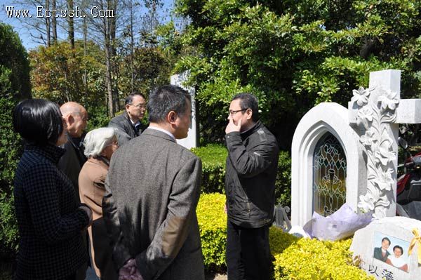 ������ѧԺʦ���μ��廳���������̰���ǰ����ɨĹ�